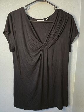 New York & Company Black Twist-Knot Short Sleeve Tee